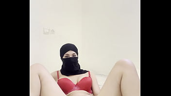Gadis Arab Berhijab Nikab Menggoda Dirinya, Mainkan Memek, Gosok Klitoris, Fantasi Erotis Muslimah Sendirian