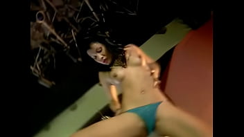 Tarian Telanjang Di Klub Malam Cina Yang Menggoda Jiwa