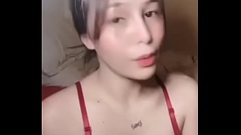 Mekar Di Makau Yang Memikat