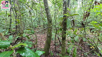 Gadis Thailand Merintih Kepanasan Di Hutan Sambil Menahan Hasrat Buang Air Kecil