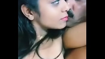 Istri Seksi Desi Ngentot Dengan Suaminya Yang Ganas