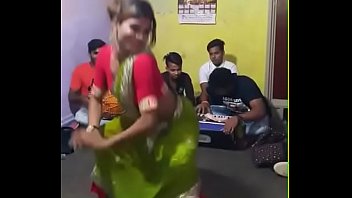 Tante Desi Yang Menggoda