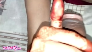 Payudara Besar Ibu India Memeras Susu Untuk Disedot Saudara Tirinya