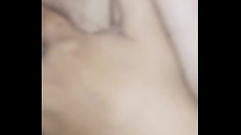 Gadis Panas Selingkuh Saat Suami Kerja, Adegan Mesra Dengan Kekasih Gelap