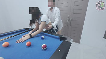 Gadis Thailand Naik Ke Meja Biliar… Lalu Ditiduri Dengan Ganas! Suara Erang Thai
