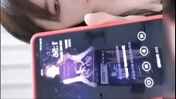 Gadis Tionghoa 菲菲 Asyik Memainkan Dildo Hingga Basah