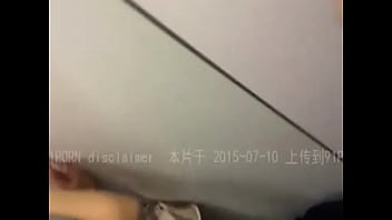 更衣室裡狂操騷貨 漂亮臉蛋配上完美肉體 浪叫不斷 這才是極品中國女友