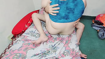 Gadis India Seksi Favoritmu Dengan Tubuh Arab Yang Menggoda, Payudara Besar Dan Pantat Montok Yang Memikat