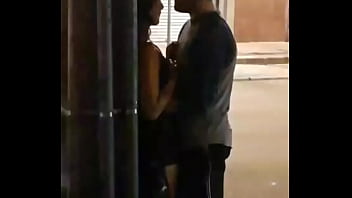 Menggoda Gadis Tiongkok Hingga Bibirnya Bengkak Karena Ciuman Liar