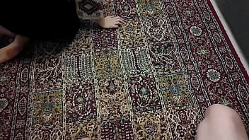 Pespembe Amcığını Sertçe Siktirirken Aldığı Şiddetli Darbelerle Orgazmın Doruğuna Fırlıyor