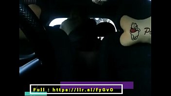 Jilbab Wot Di Dalam Mobil Yang Panas Dan Menggoda