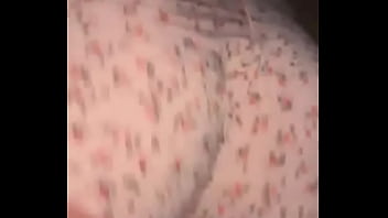 Gadis Muslimah Berhijab Memamerkan Pantat Arabnya Yang Menggoda – Goyangan Bokong Solo, Merangkak Dan Menggoyang