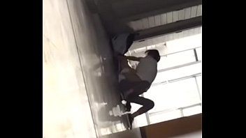 Koridor Kampus Yang Bergoyang: Aksi Panas Di Balik Pintu Kelas