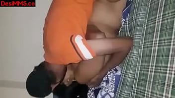 गर्म भारतीय भाभी की चुलबुली देह