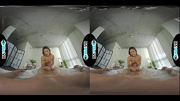 Gadis Pijat Asia Di Wetvr Mahir Teknik Susu Khusus Dalam Vr