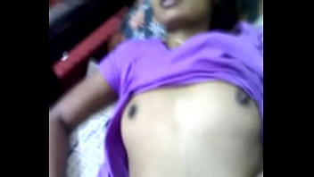 Gadis India Yang Menggoda