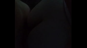 Kinzy Jo Mengisap Kontol Lalu Menunduk Untuk Ditusuk