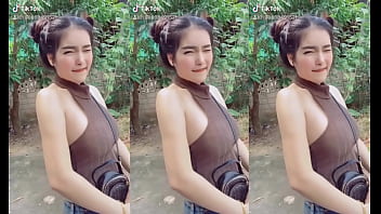 Gadis Asia Nakal 02: Rayuan Erotis Yang Menggoda