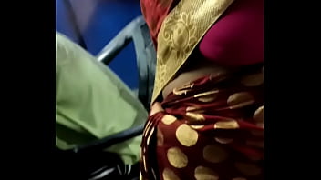 Mata-mata Ibu Desi Yang Menggoda