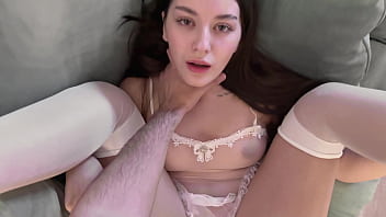 Adik Tiri Telanjang Menggoda Kakak Tiri Dewasa – Dia Meniduri Adik Tiri Dan Memuaskan Vagina Dengan Sperma Panas