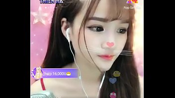 Gadis Asia Manis Menggoda Bercanda Mesra Di Uplive