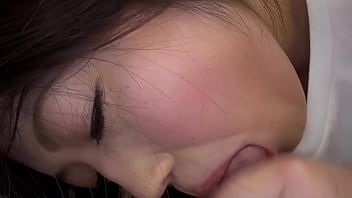 Gadis Jepang Mungil Mengajari Adik Tiri Perjaka Teknik Oral Intim Dalam Film Dewasa Tanpa Sensor