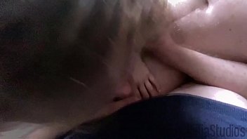 Terapi Keluarga Yang Panas: Kisah Mesra Di Masa Karantina Oleh Eliza Eves Dan Cock Ninja Studios