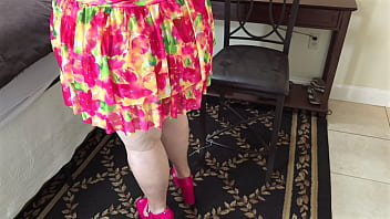 Gadis Bbw Berhijab Dengan Tubuh Montok Dan Payudara Besar Memamerkan Pantat Telanjang Dan Vagina Basah Yang Menggoda Dalam Gaun Mini Ketat Tanpa Celana Dalam, Masturbasi Dan Mengajakmu Bercinta Sebelum Berangkat Kerja