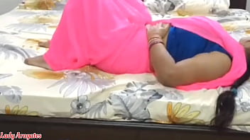 Adik Tiri Dan Kakak Tiri Beradegan Mesum, Dengan Suara Hindi Yang Menggoda