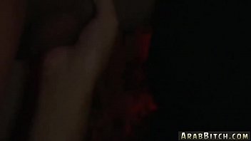 Gadis Arab Kurus Muda Pertama Kali Masuk Rumah Bordil Afganistan!