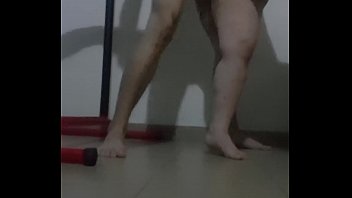 Aku Menggoyang Teman Ibuku Yang Ranum Dan Bergairah