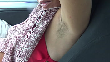 Turis Genit Menggoda Milf Turki Dengan Ketiak Berbulu Di Izmir Turki.