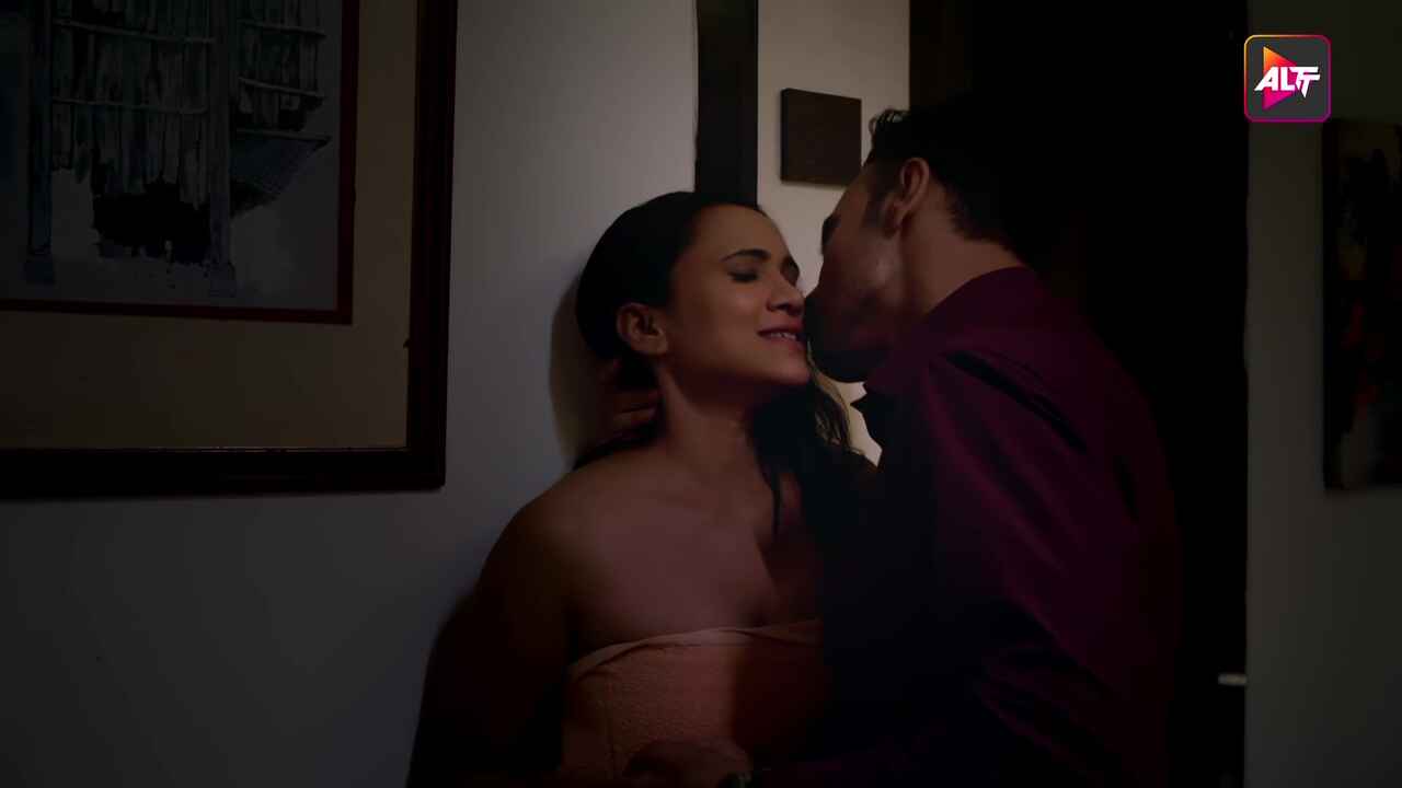 Getaran Ketakutan 2024: Adegan Panas Dan Misteri Di Aplikasi Rahasia – Episode 1