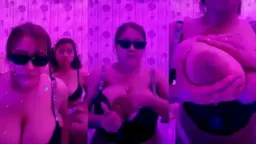 Payudara Besar Menggoda Arin Mango