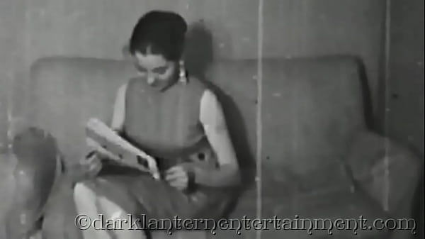 Kisah Panas Dari Ibu Tiriku: Surat-surat Penuh Nafsu