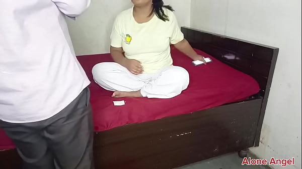 Pijat Minyak Panas Untuk Kontol Adik Tiri Usai Digituin