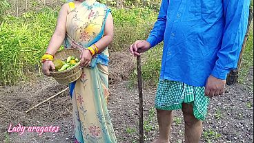 Adik Tiri India Tampil Mesra Dengan Kakak Tiri Di Tempat Terbuka