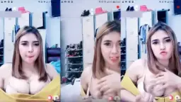 Bella Sugarlive Pamer Puting Montok Yang Menggoda