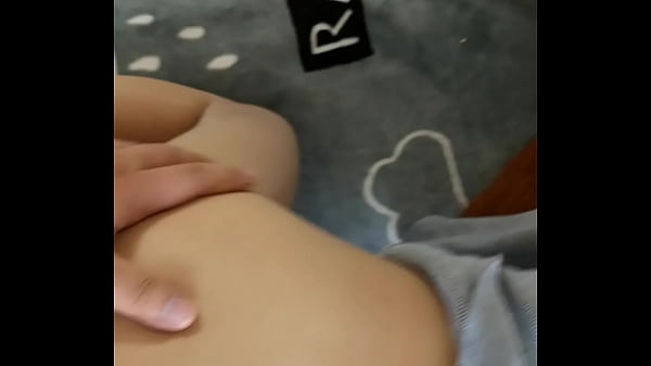 Kaus Kaki Transparan Yang Membuat Kakimu Terlihat Menggoda