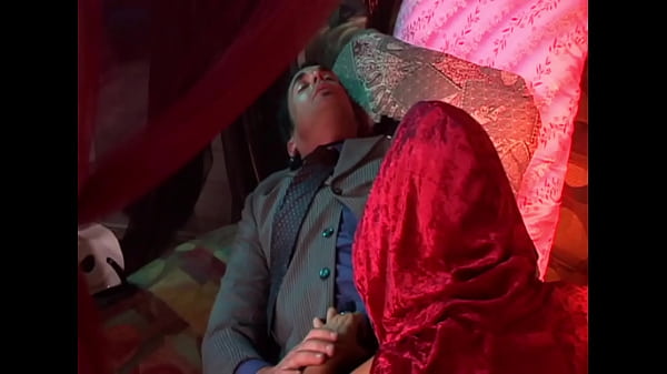 Gadis Arab Doyan Ngesot Dan Ngewe Kontol Bule Gede