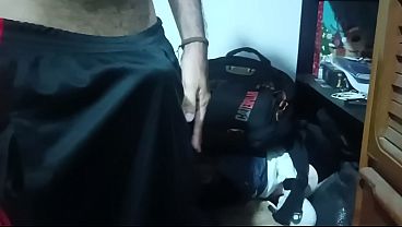 Tukang Susu Datang, Siap Penuhi Asi Panas Untuk Ibu-ibu Jomblo Yang Haus