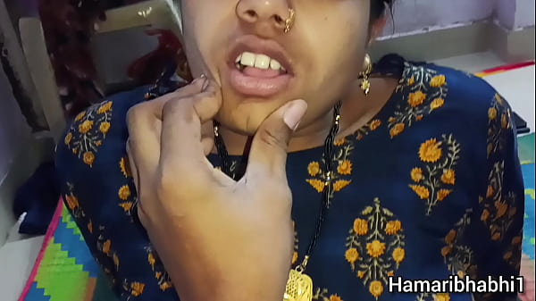 Desi Bhabhi Digoda Di Ranjang Sendiri Saat Suami Pergi, Adegan Panas Dengan Kekasih