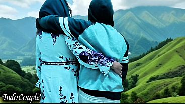 Istri Berjilbab Nakal Selingkuh Saat Suami Asyik Di Bali Dengan Pacar, Sampai Menelan Cairan Lelaki Hidung Belang.