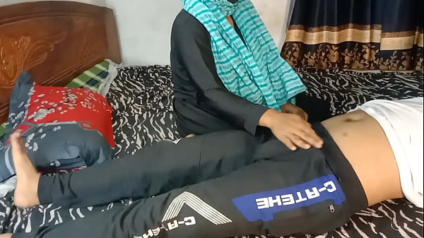 Aku Menggoda Teman Sekolah Anak Tiriku Yang Lebih Tua