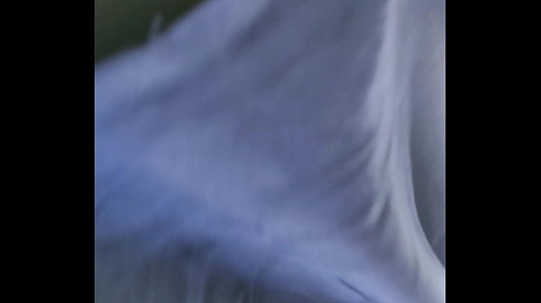 Gadis Desi Dengan Bra Terlihat Menggoda