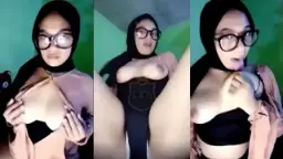 Sarah Si Jilboob Barbar: Gadis Berpayudara Montok Yang Liar Dan Menggoda