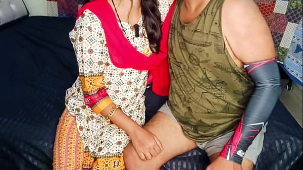 Mami Ko Paise Kamane Ka Asan Tarika Bataya Aur Phir Uski Bhanji Ko Maza Se Choda