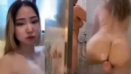 Masturbasi Ganas Dengan Dildo Raksasa