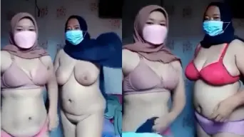 Tante-tante Hijab Bugil, Toket Gede Bikin Makin Liar.