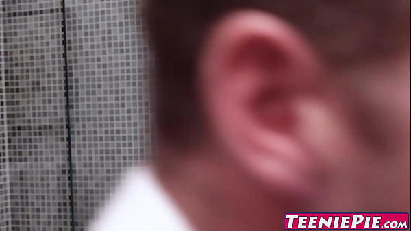 Ella Knox Berhijab Tapi Tetap Dibekap Penuh Sperma Di Acara Spesial Ini